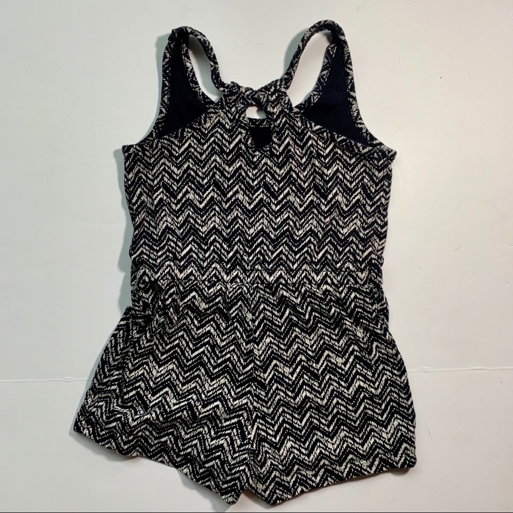 Patterned Romper - Picture 2 of 5
